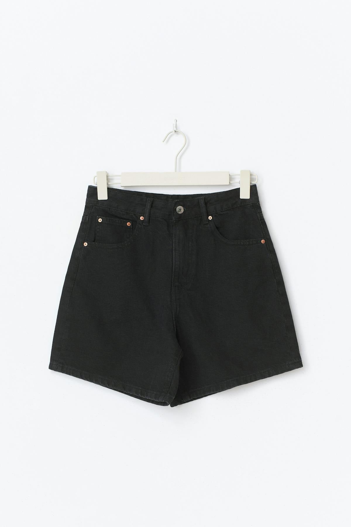 High waist denim shorts