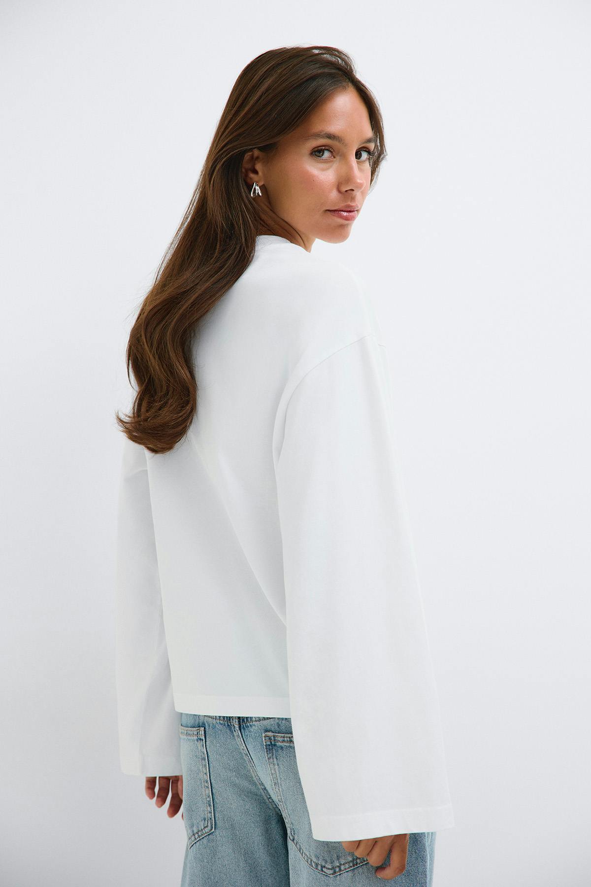 Loose fit long sleeve tee