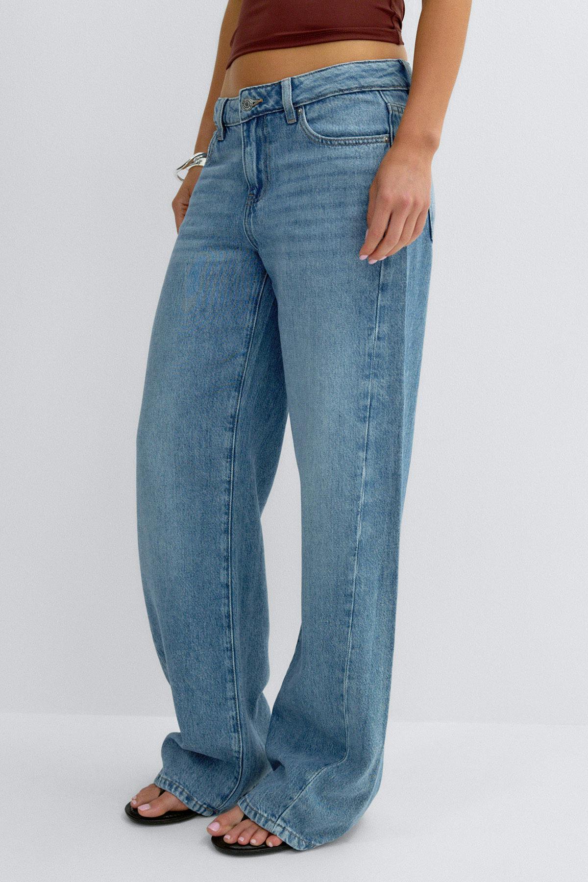 Low wide jeans