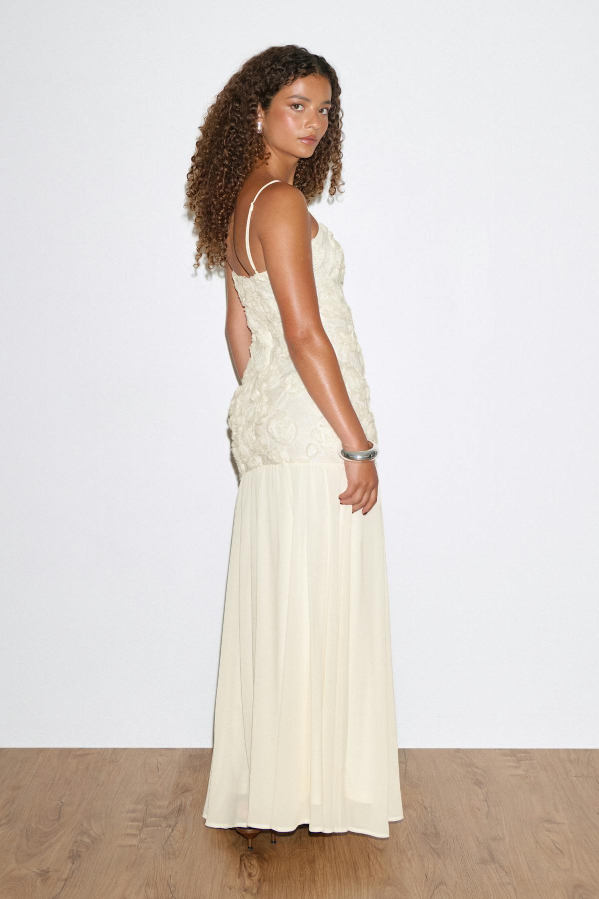 Embroidery dropped waist dress