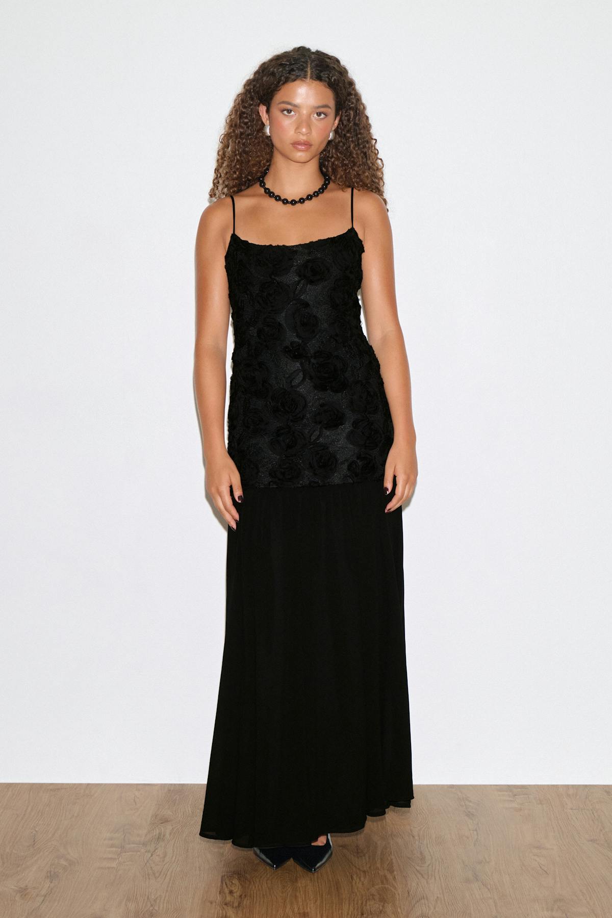 Embroidery dropped waist dress