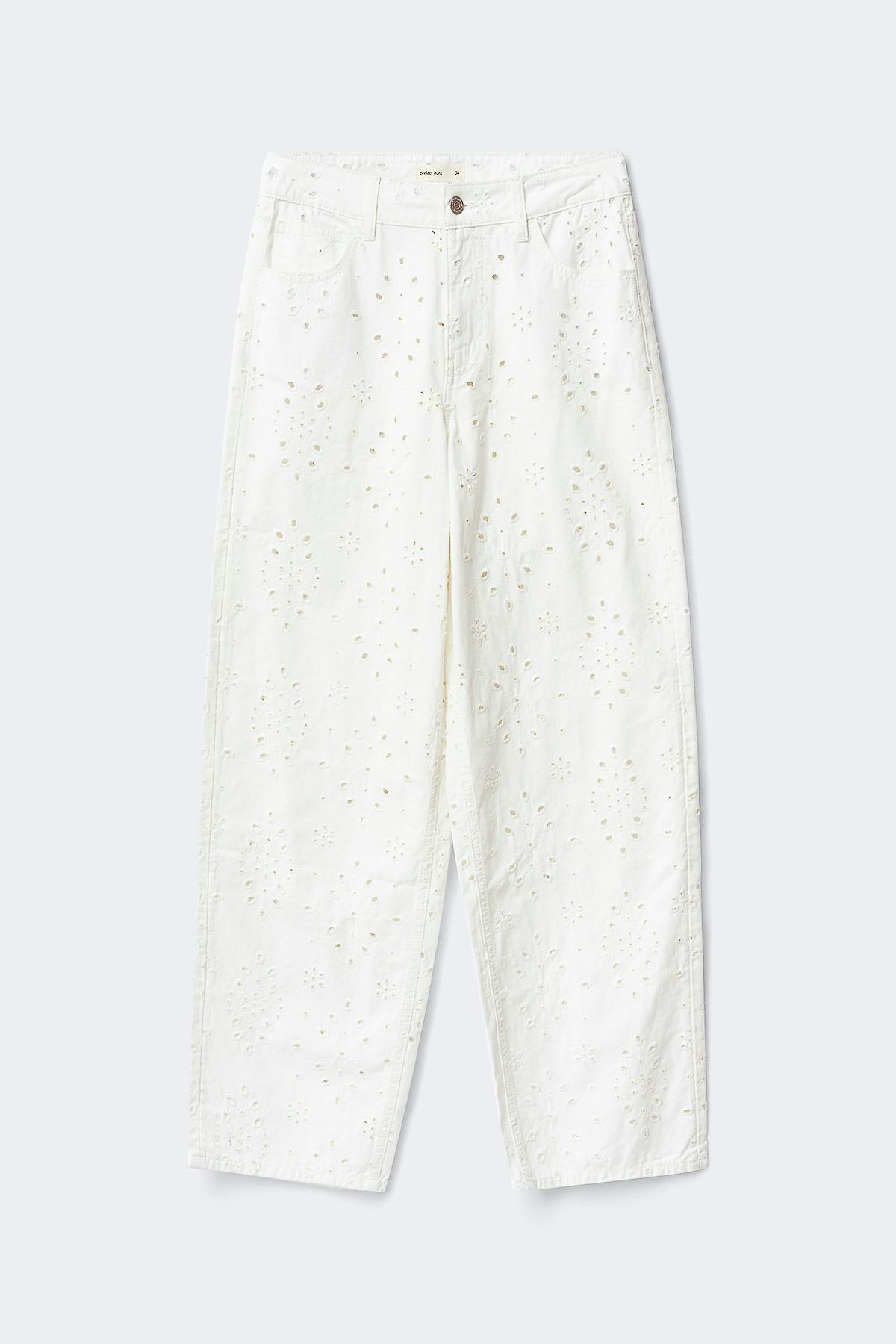 Broderie denim jeans