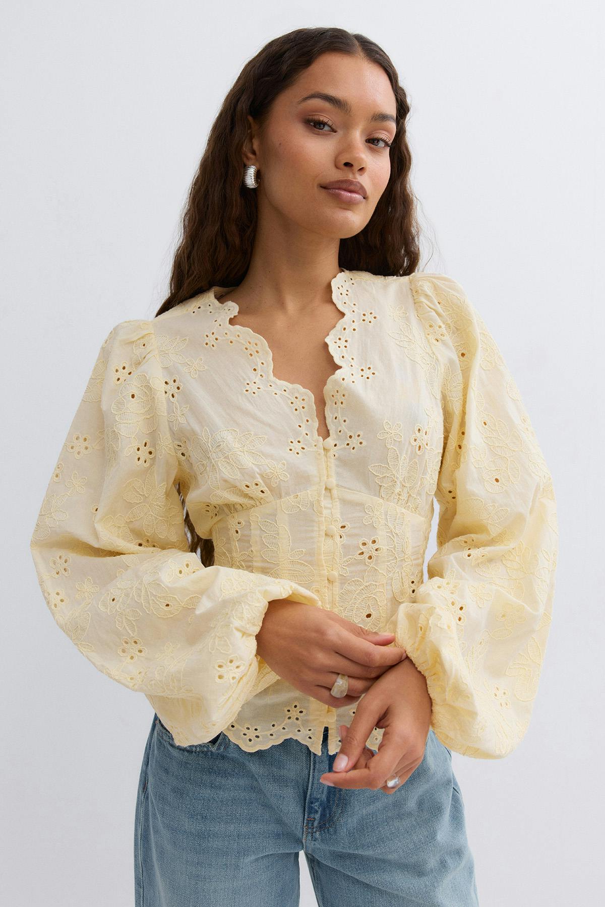 Balloon sleeve blouse