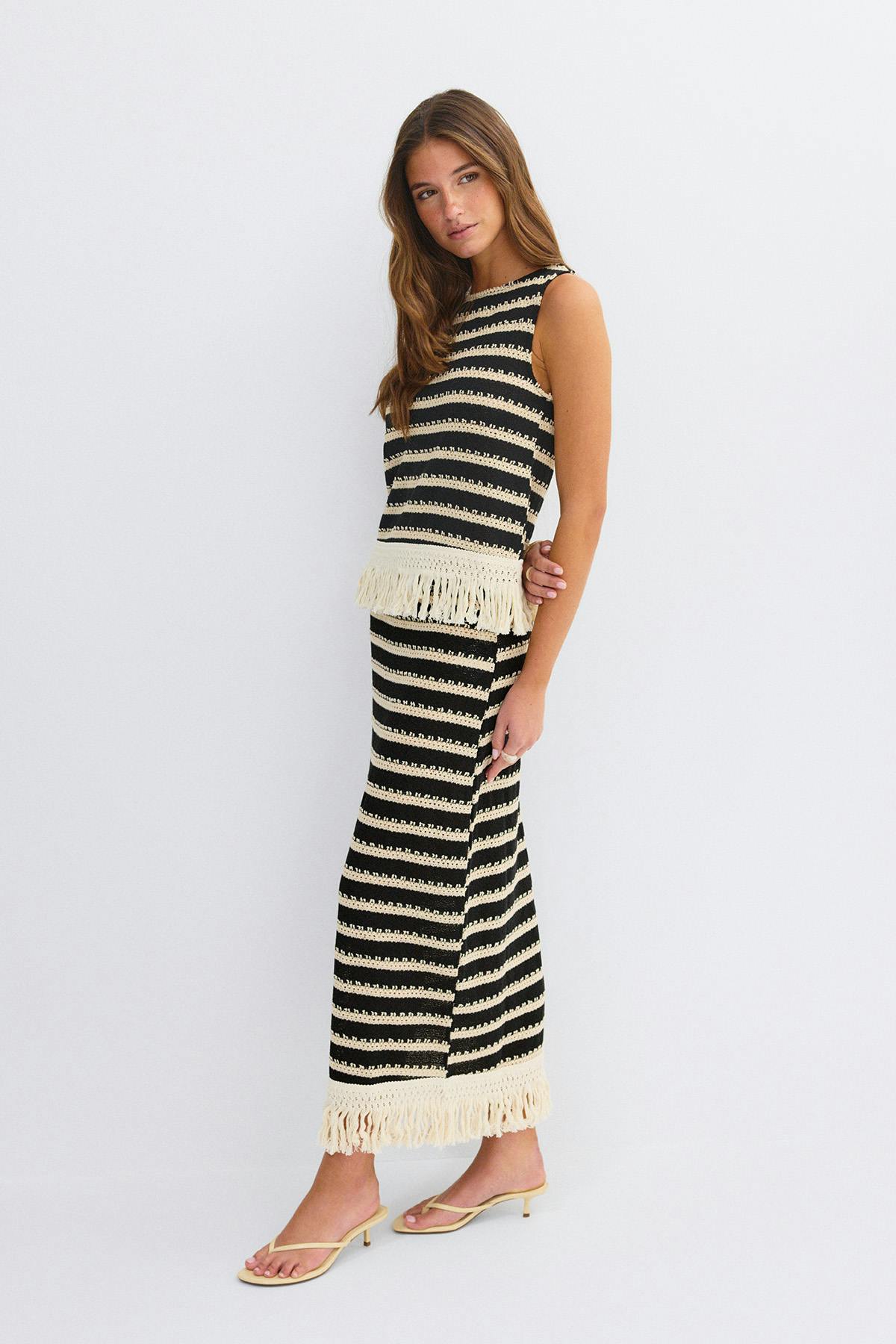 Crochet fringe skirt