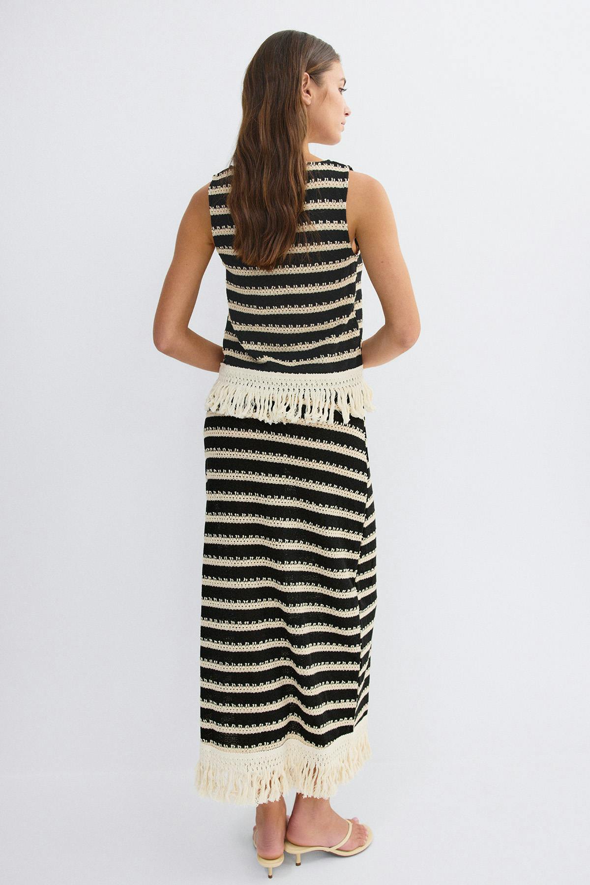 Crochet fringe skirt