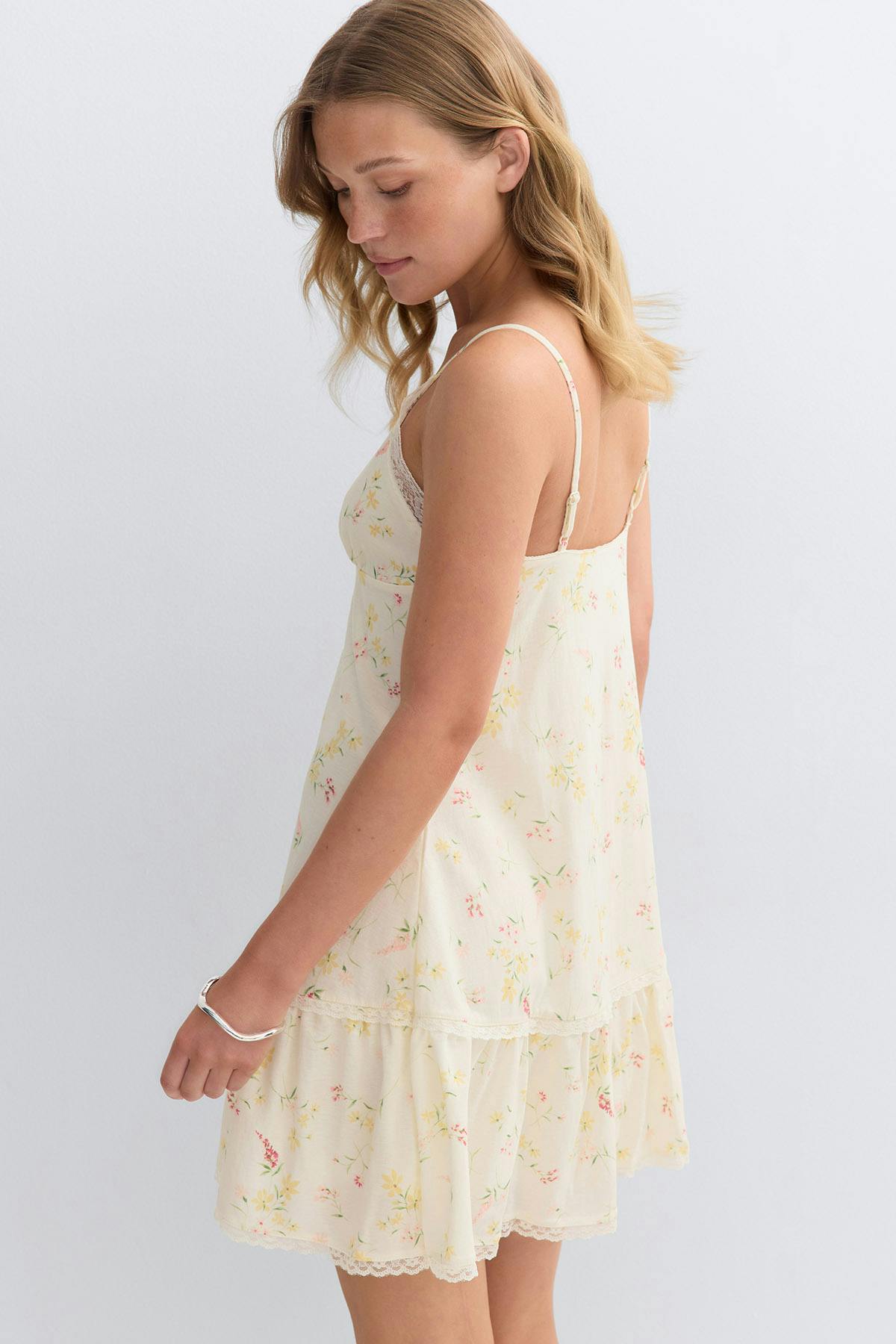 Lace detail strap dress