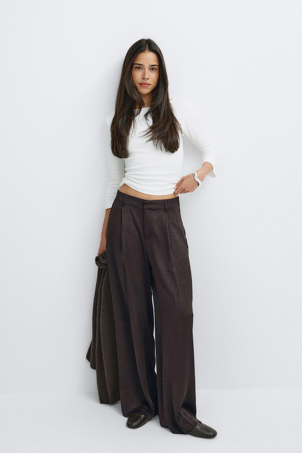 Pleated satin trousers