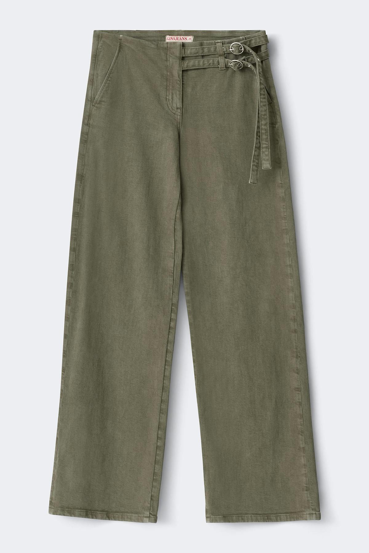Booty belted jeans