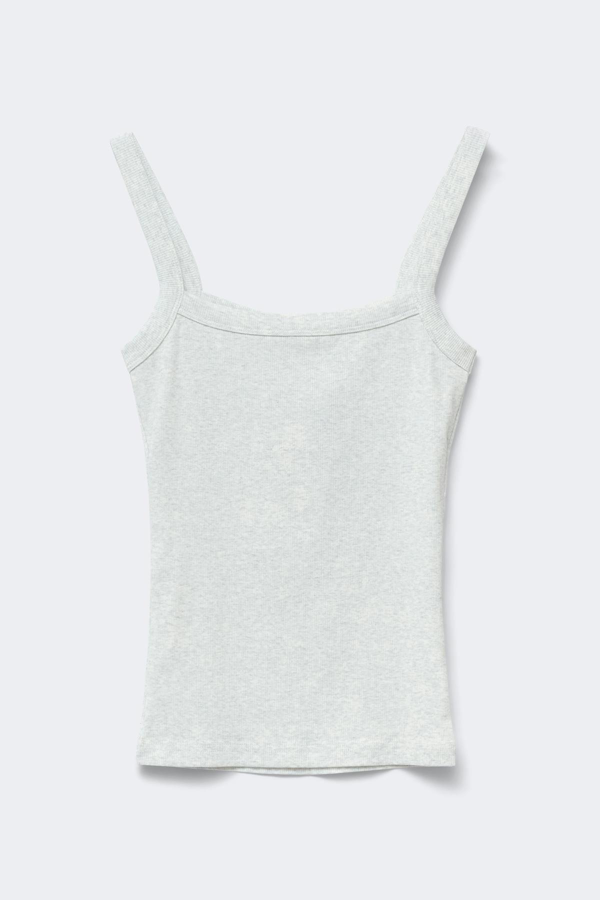 Tight fit rib singlet