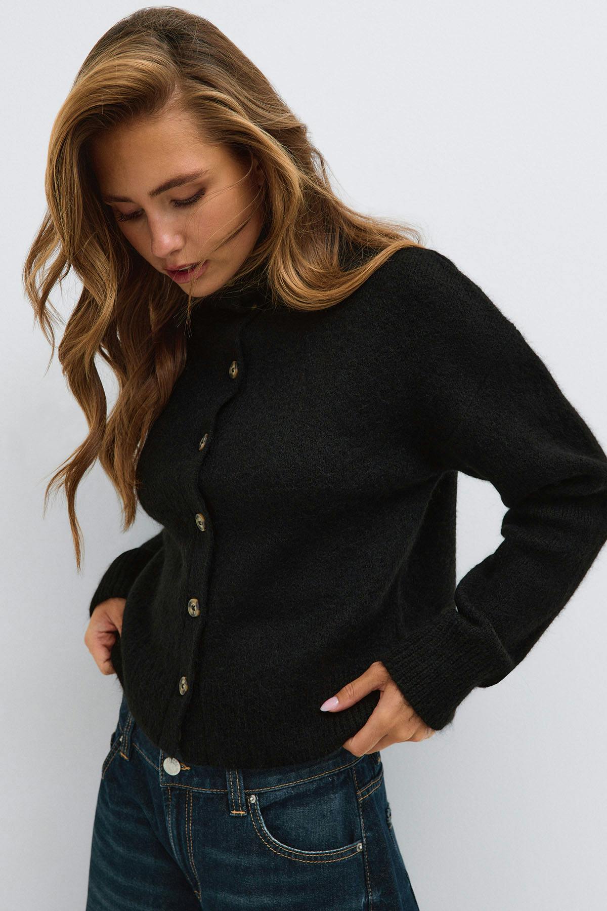 Turtleneck knitted cardigan