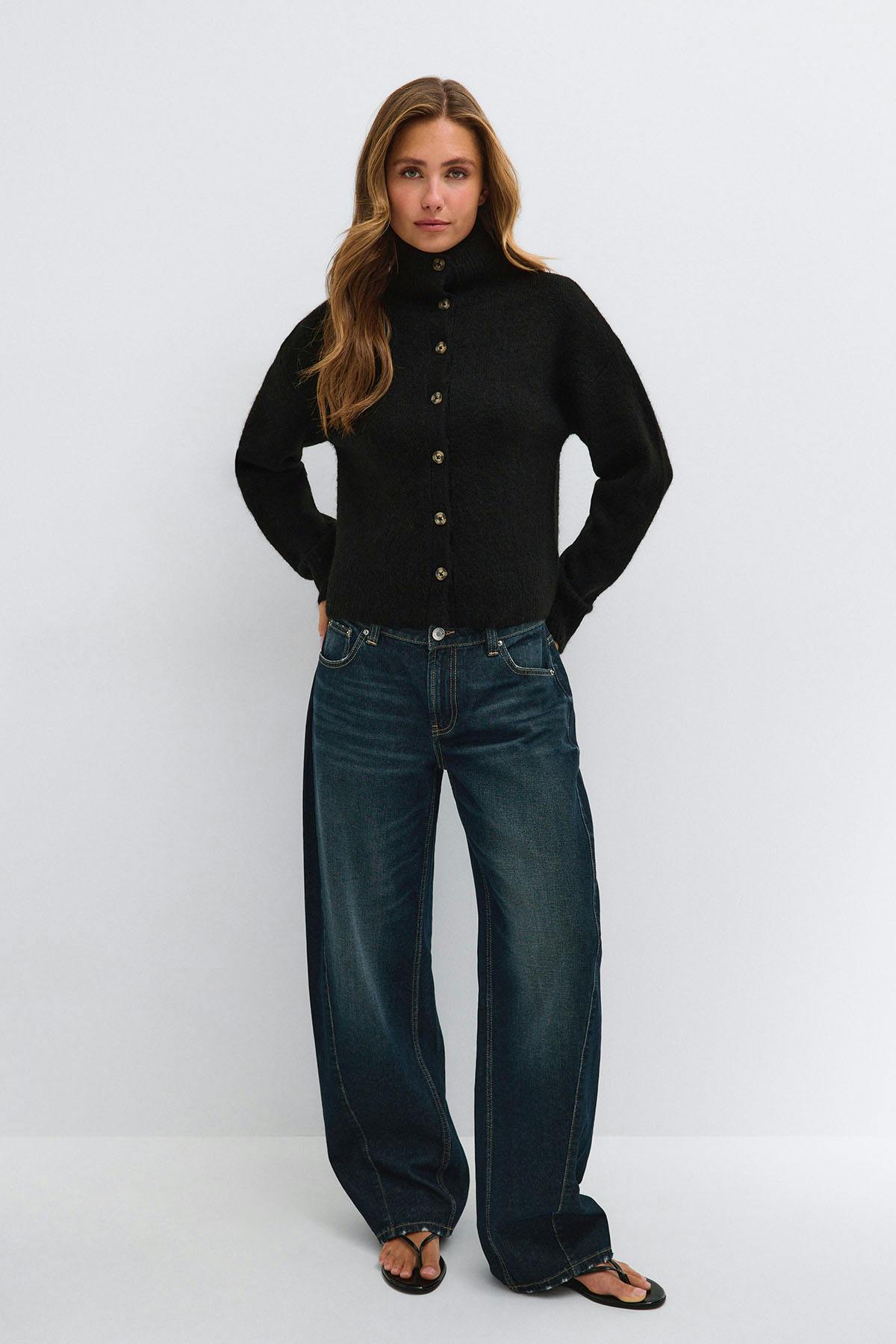 Turtleneck knitted cardigan