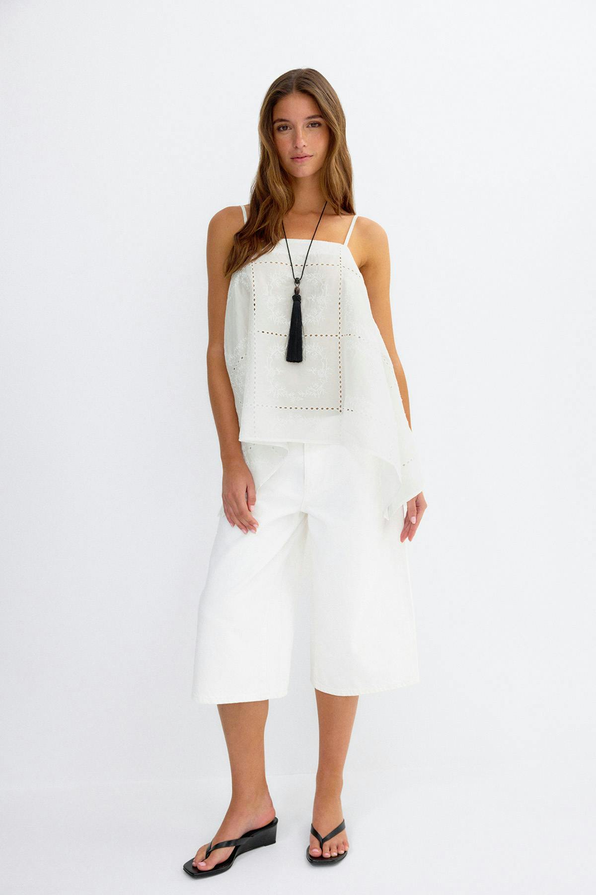 Embroidery top