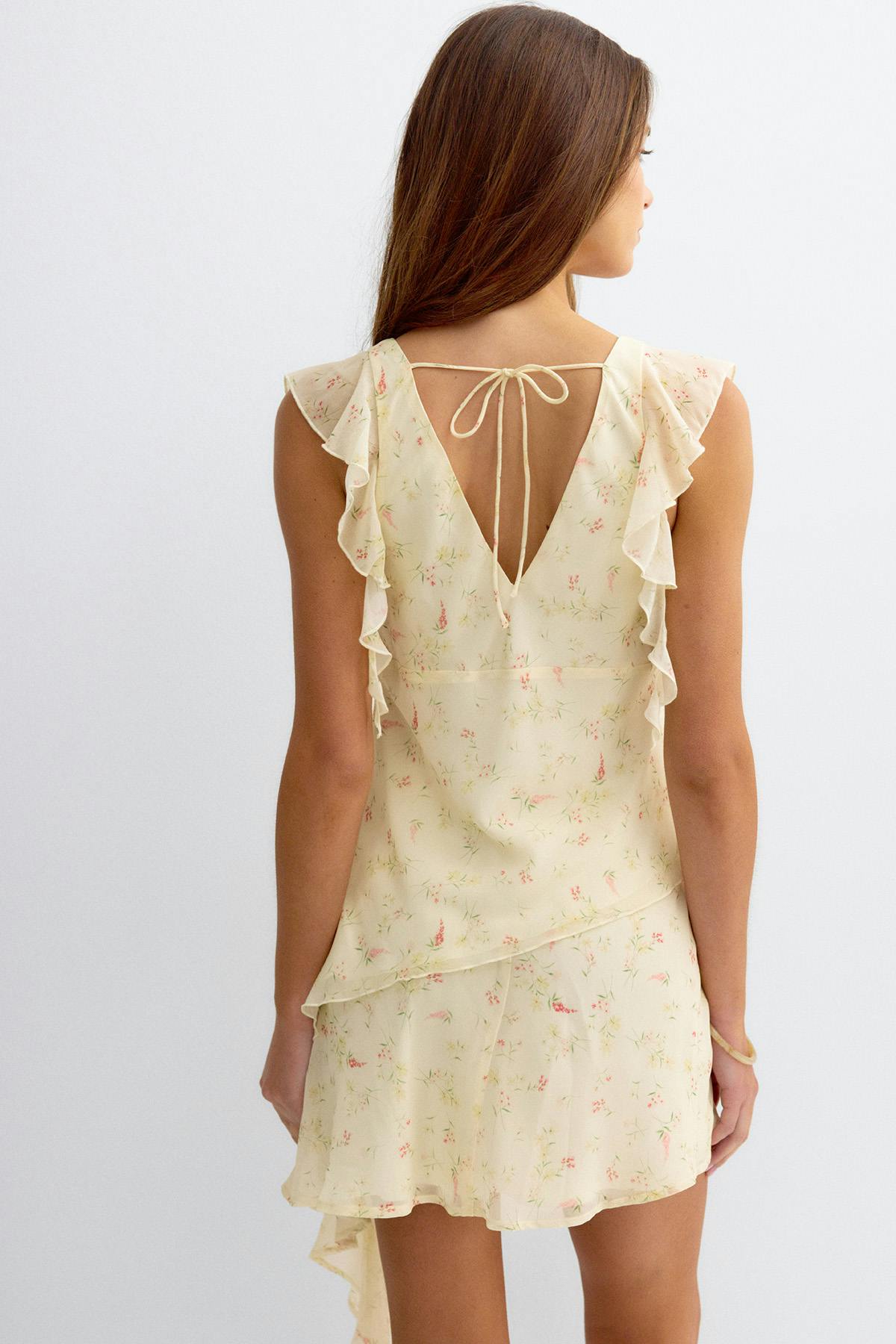 Frill top