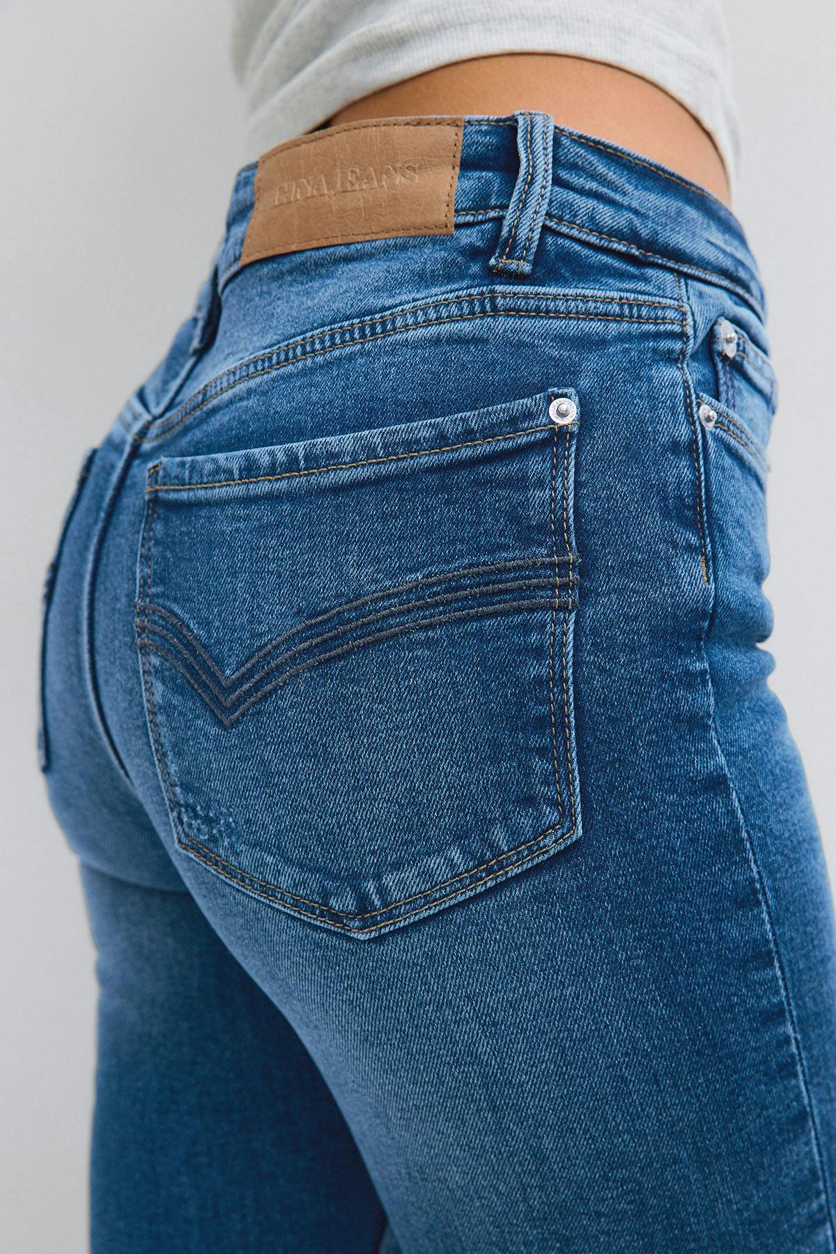 Shape up flare jeans