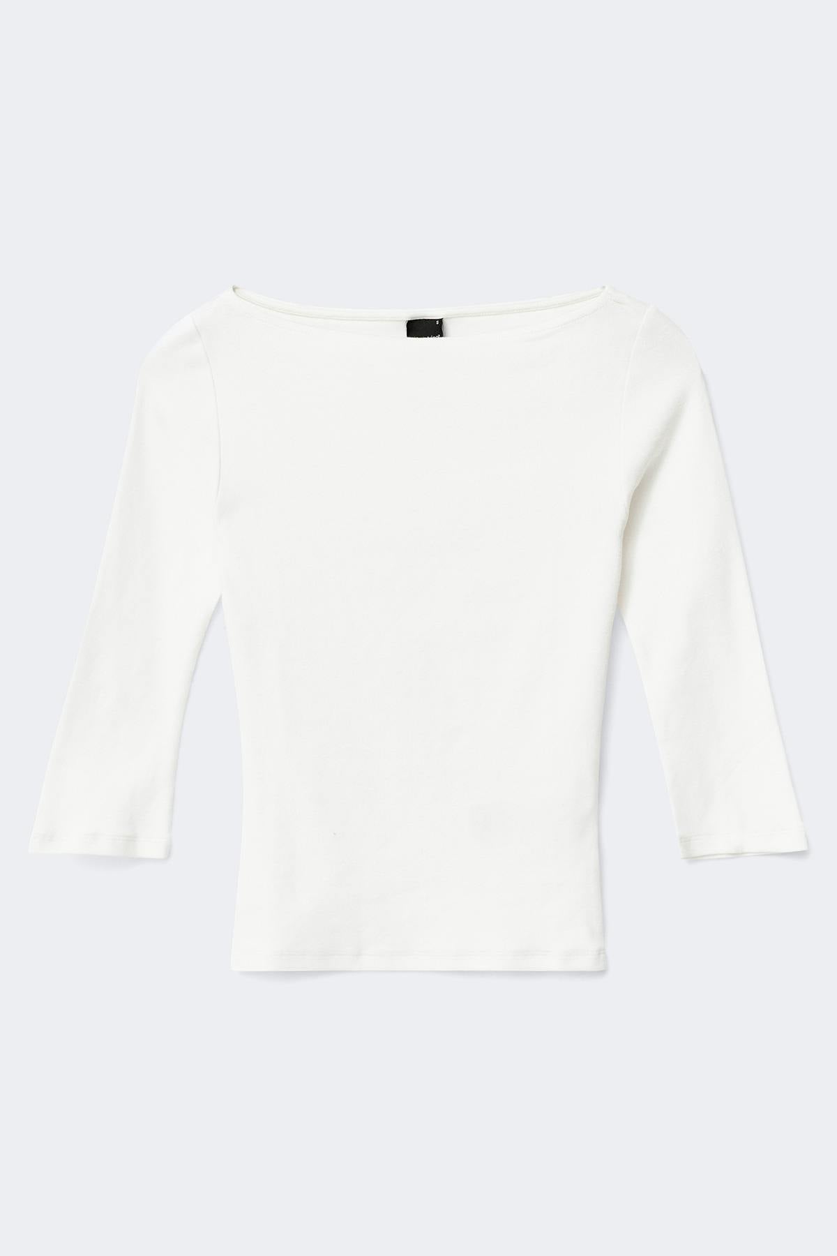 Quarter sleeve boatneck top
