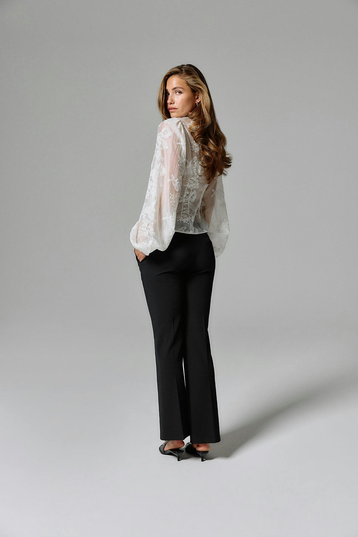 Low waist straight trousers