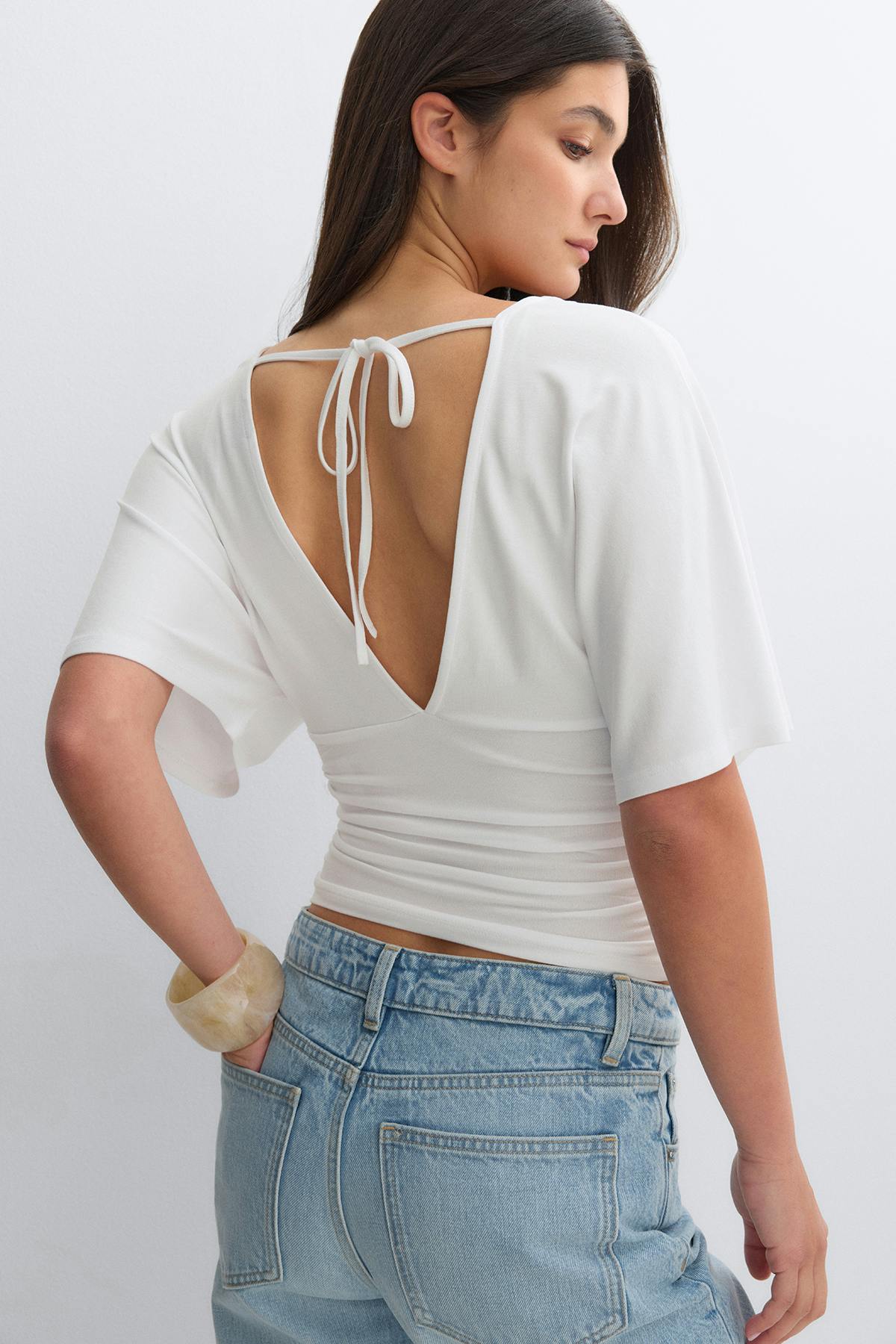 Shaped v-neck top