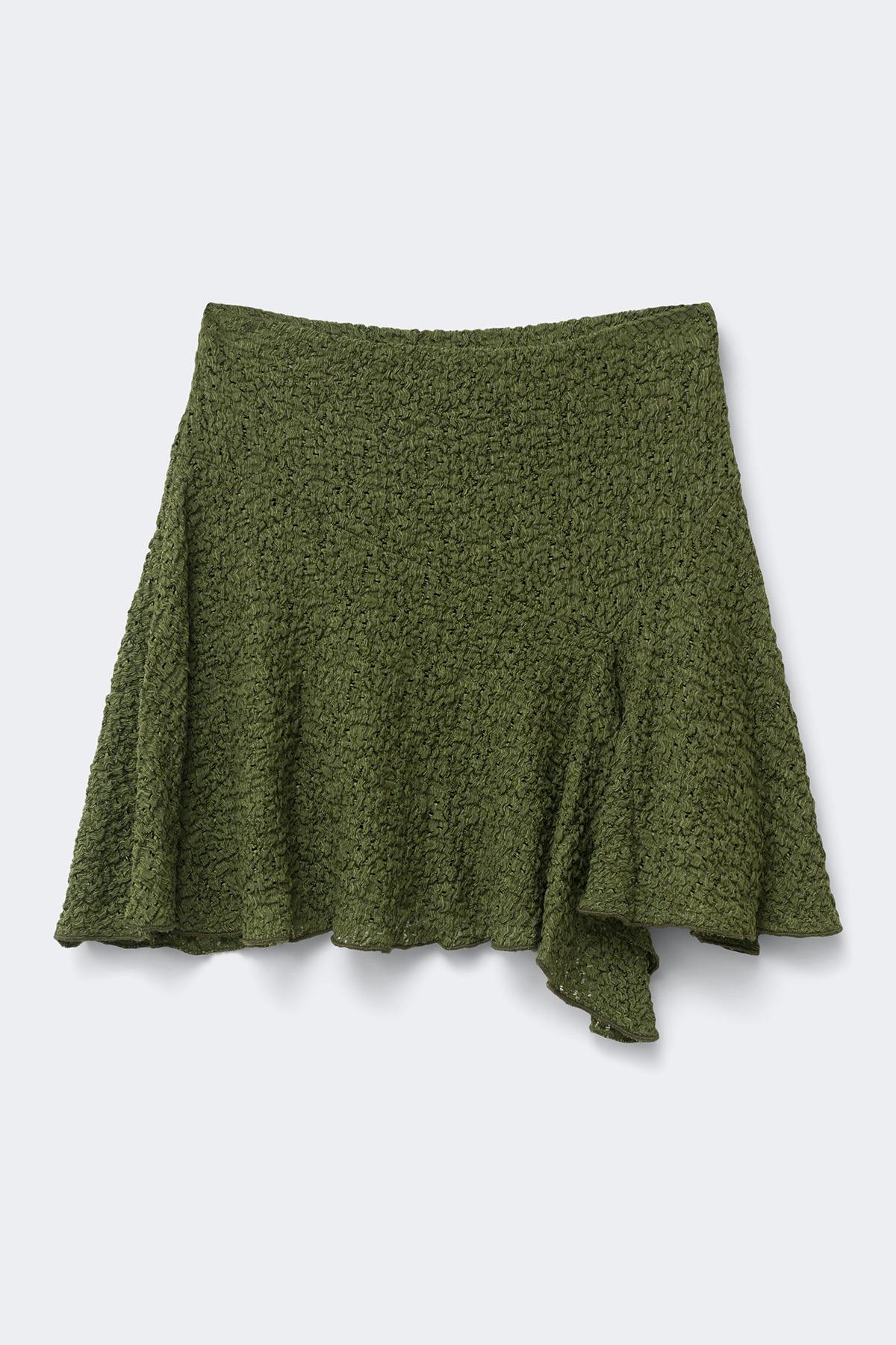 Textured mini skirt