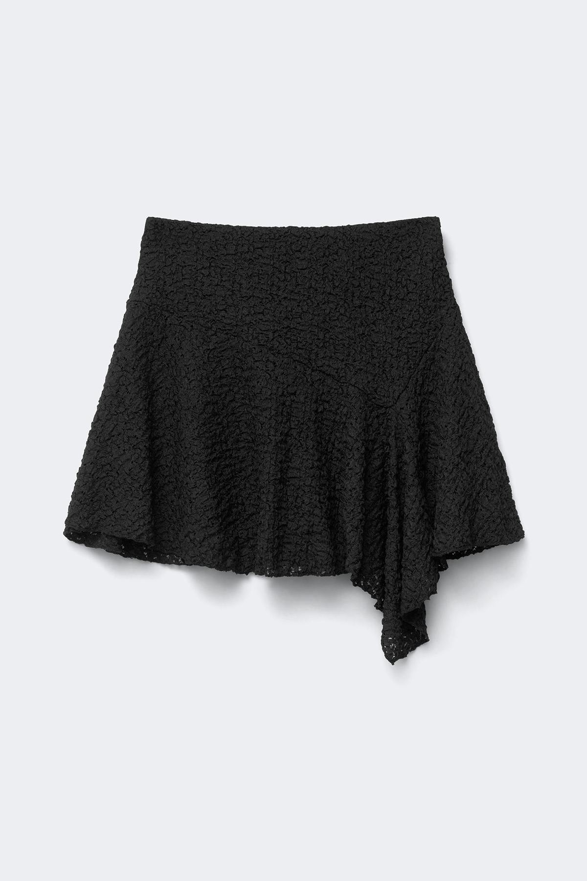 Textured mini skirt