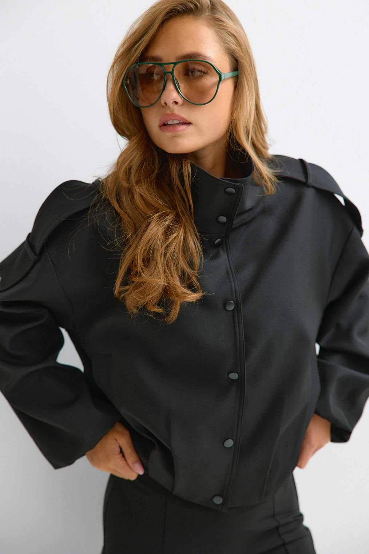 High neck short jacket