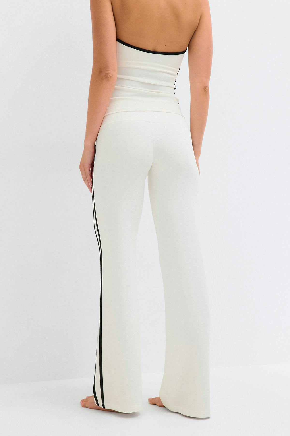Soft sporty trousers