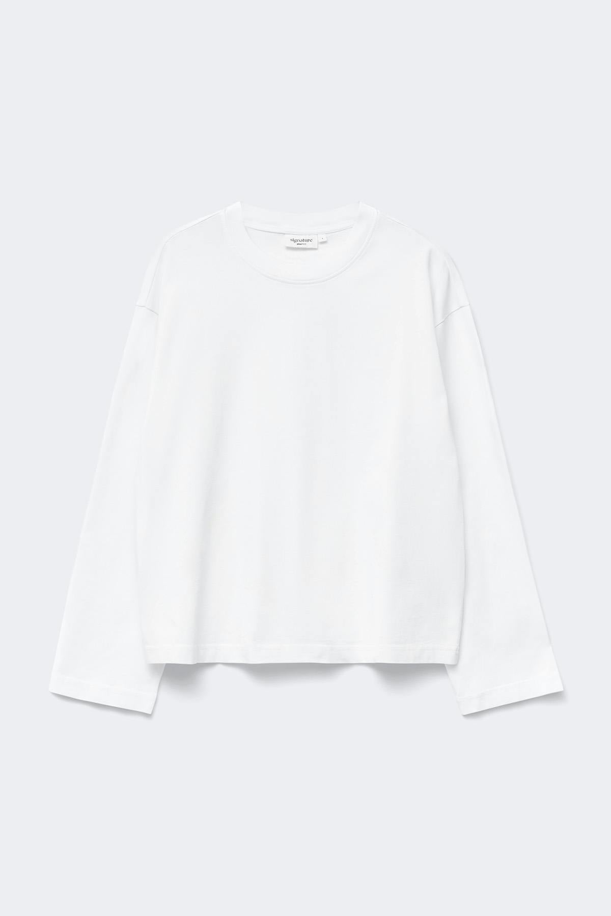 Loose fit long sleeve tee
