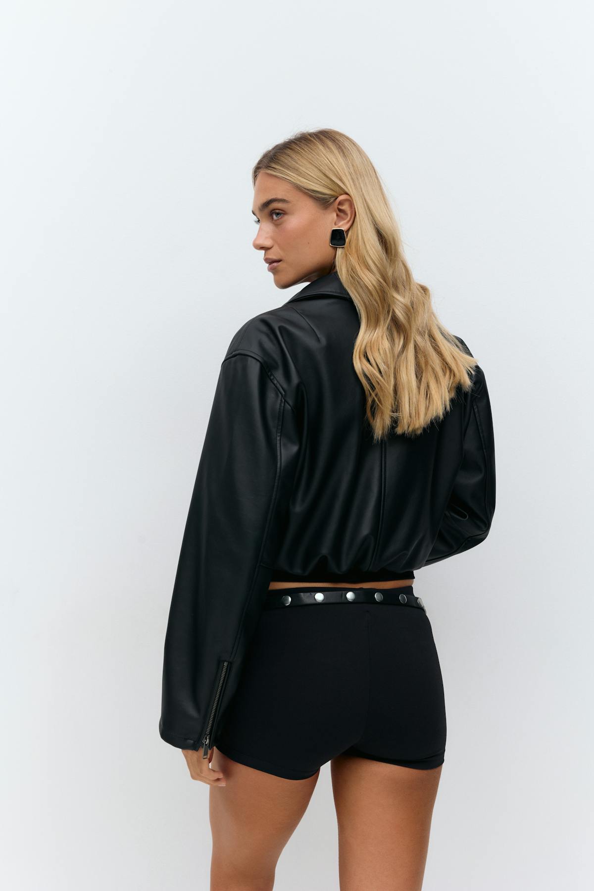 Basic micro short biker
