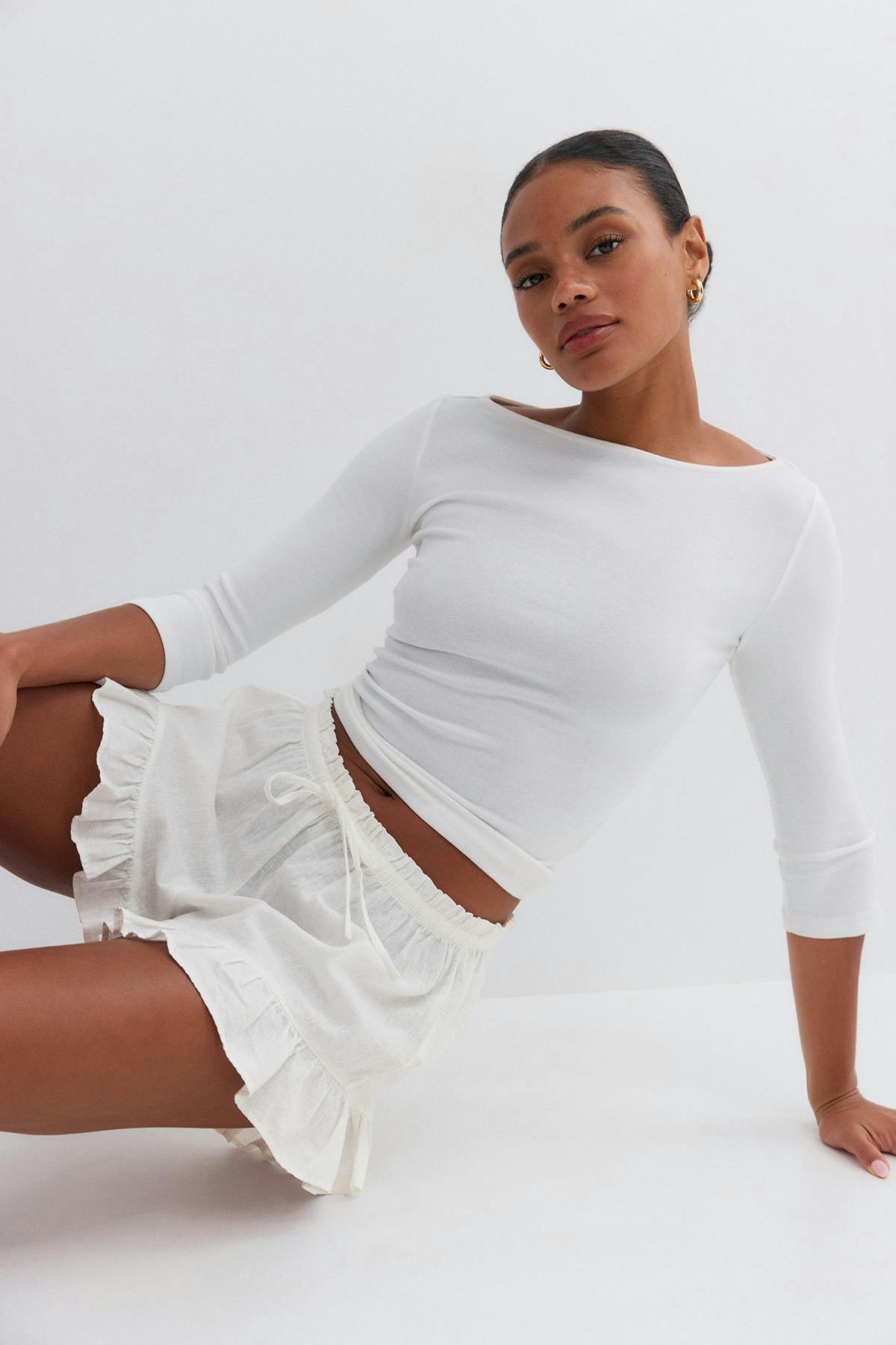Linen blend frill shorts