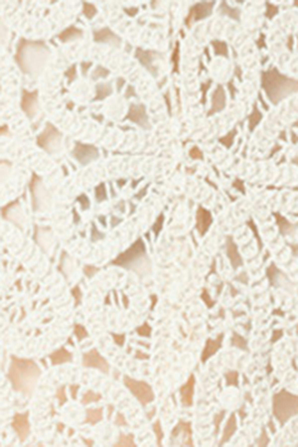 Knitted crochet shorts
