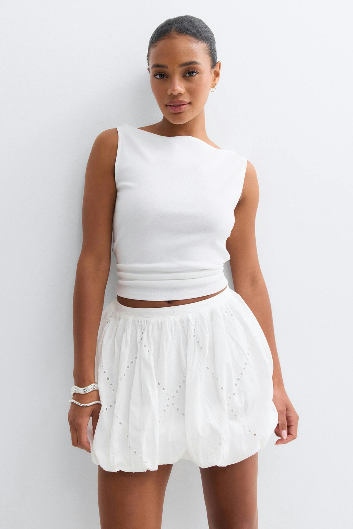 Embroidery skirt