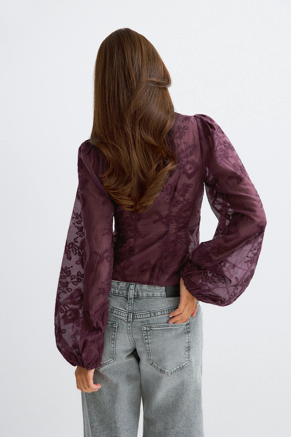 Shaped blouse