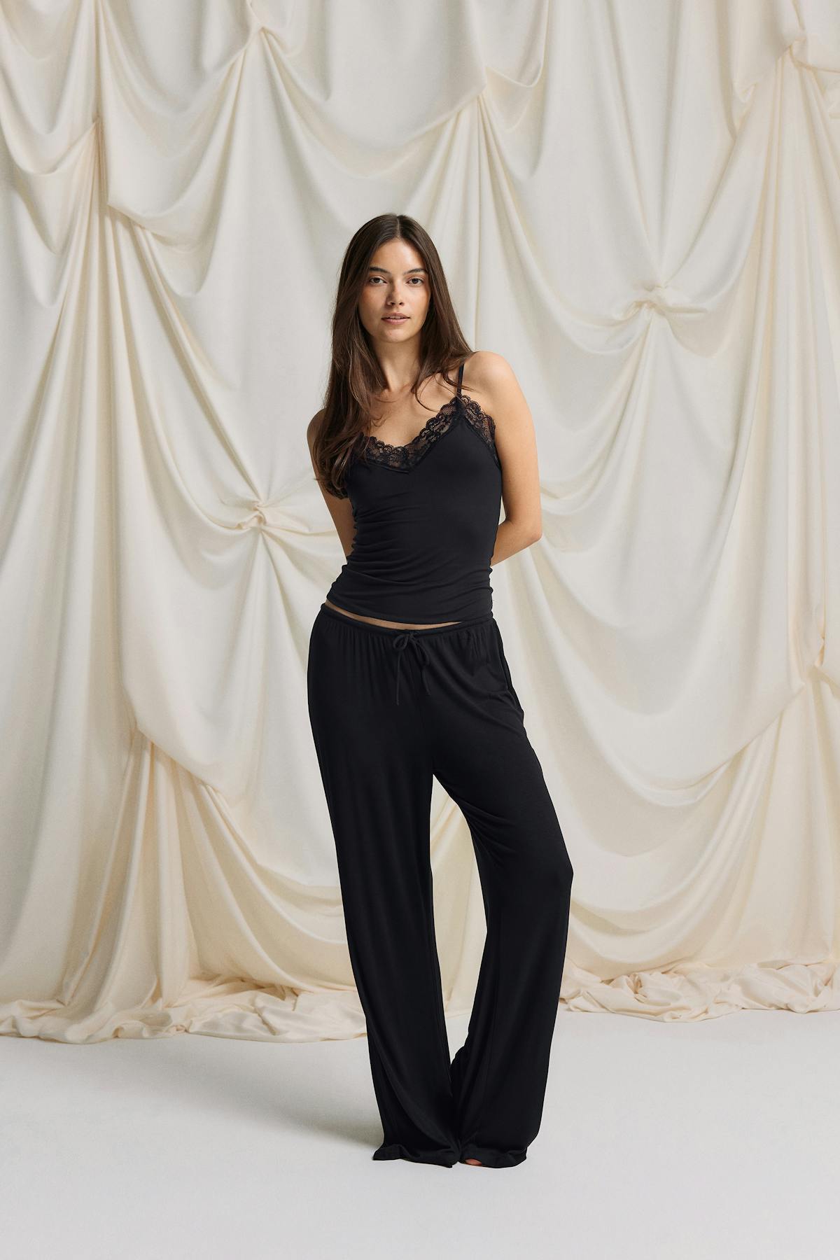 Soft lace loungewear singlet