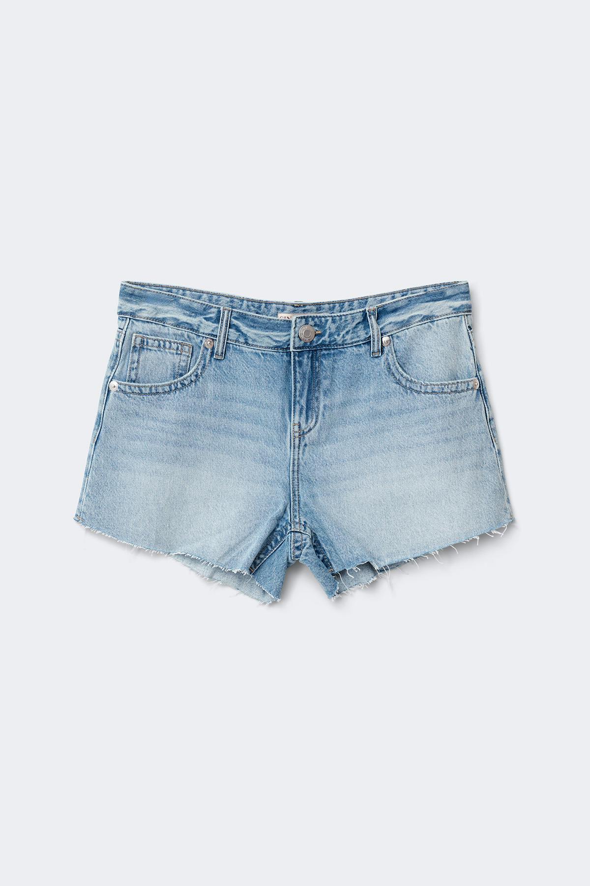 Drop loose denim shorts