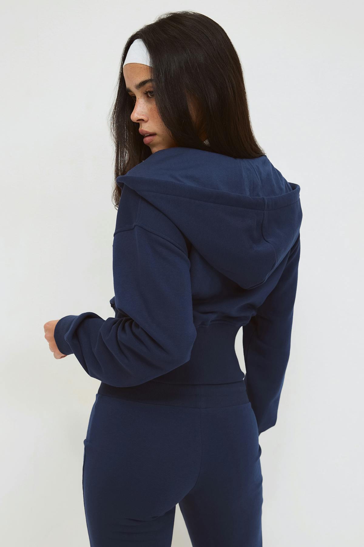 Slim fit zip hoodie