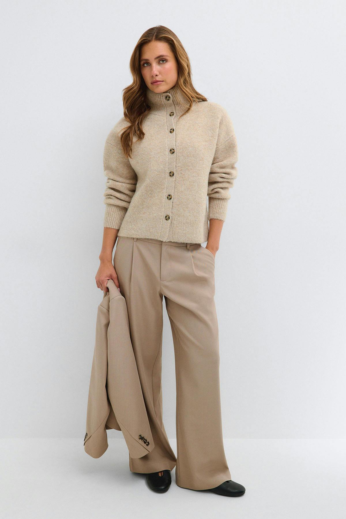 Turtleneck knitted cardigan