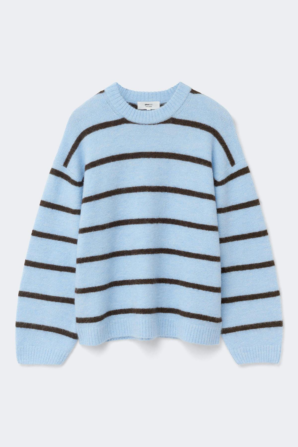 Crew neck knitted sweater