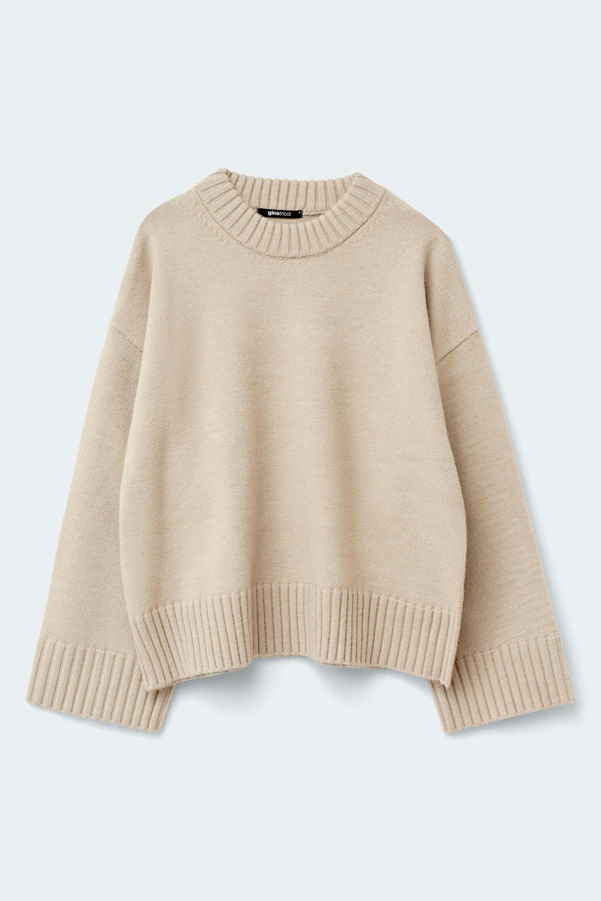 Crew neck knitted sweater