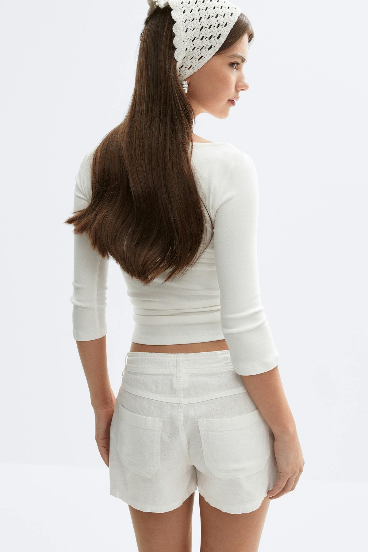 Quarter sleeve boatneck top