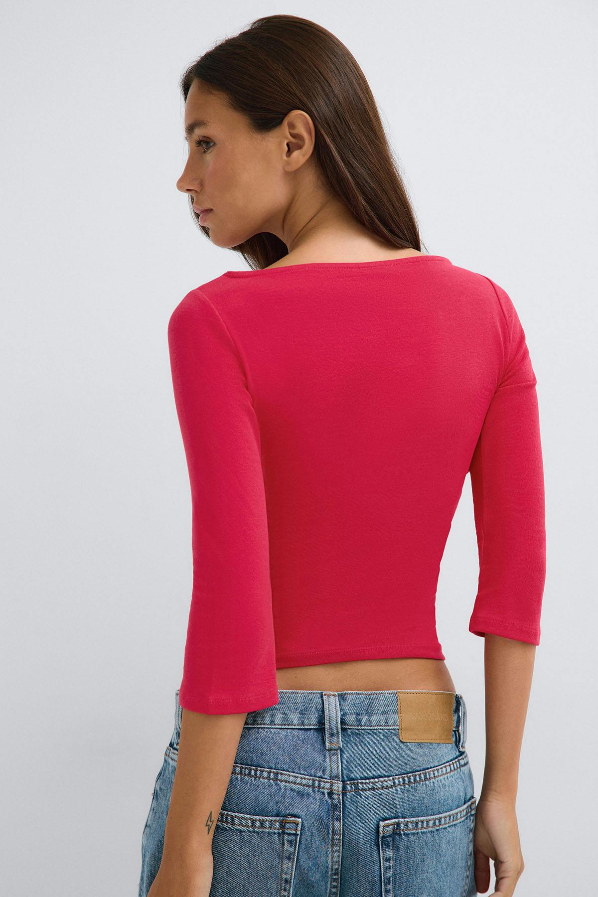 Quarter sleeve boatneck top