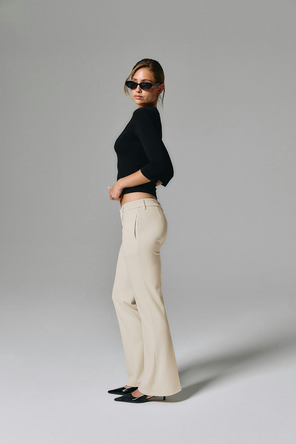 Low waist straight trousers