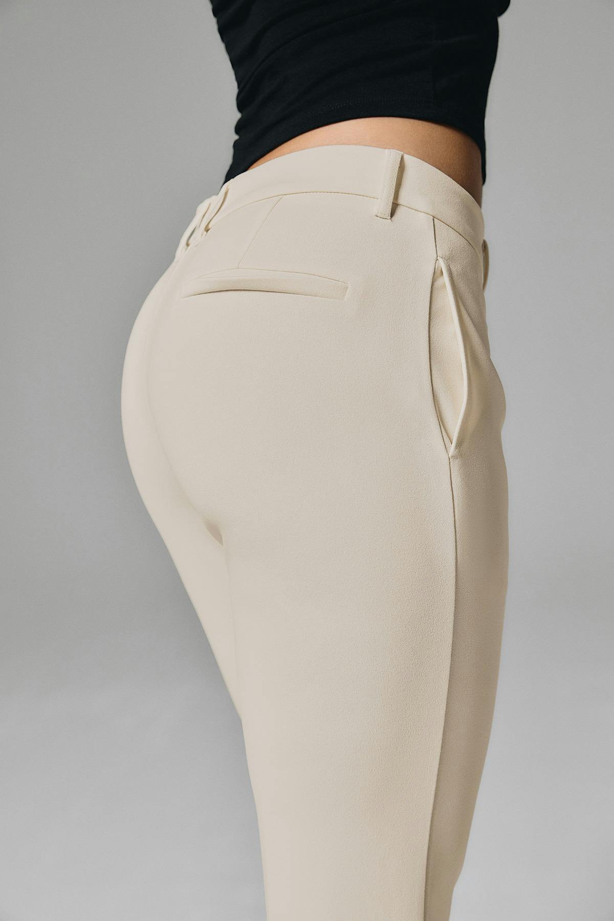 Low waist straight trousers