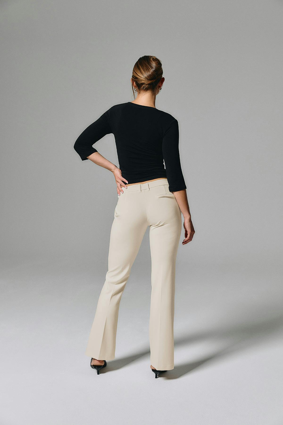 Low waist straight trousers