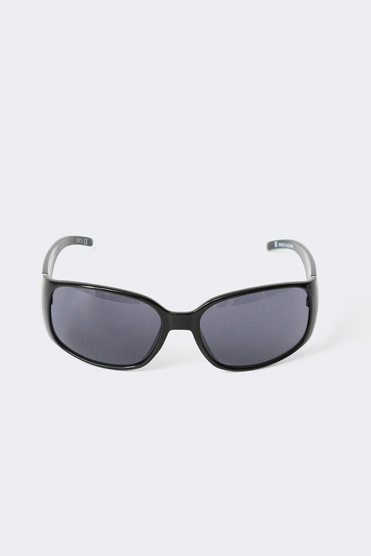 Wrap around sunglasses