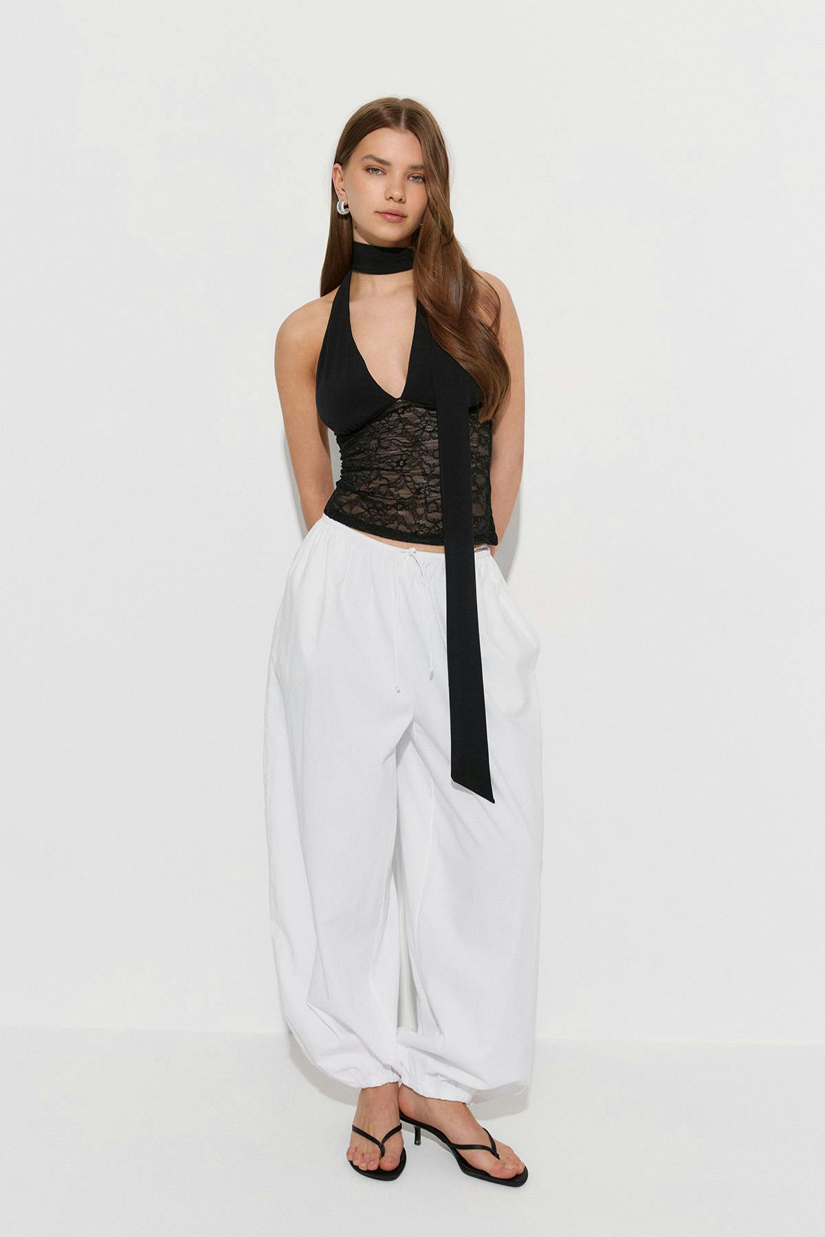 Scarf halterneck top
