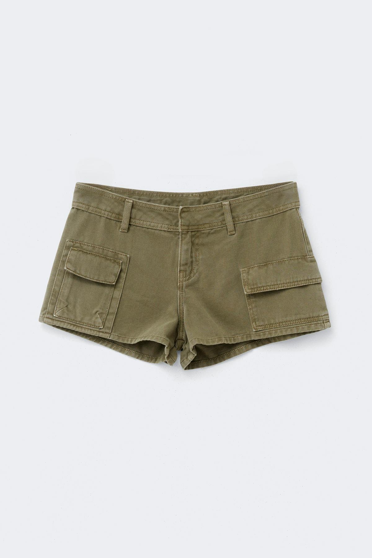 Cargo denim shorts