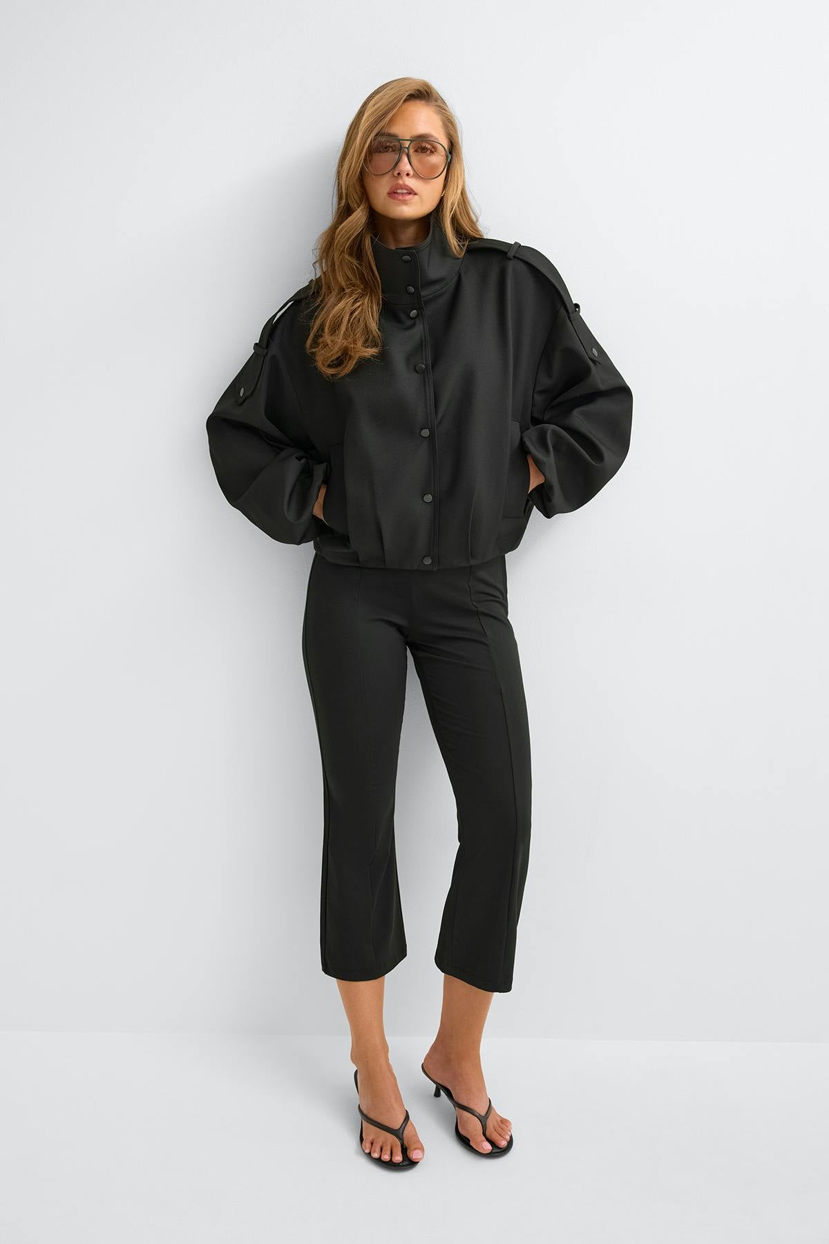 High neck short jacket