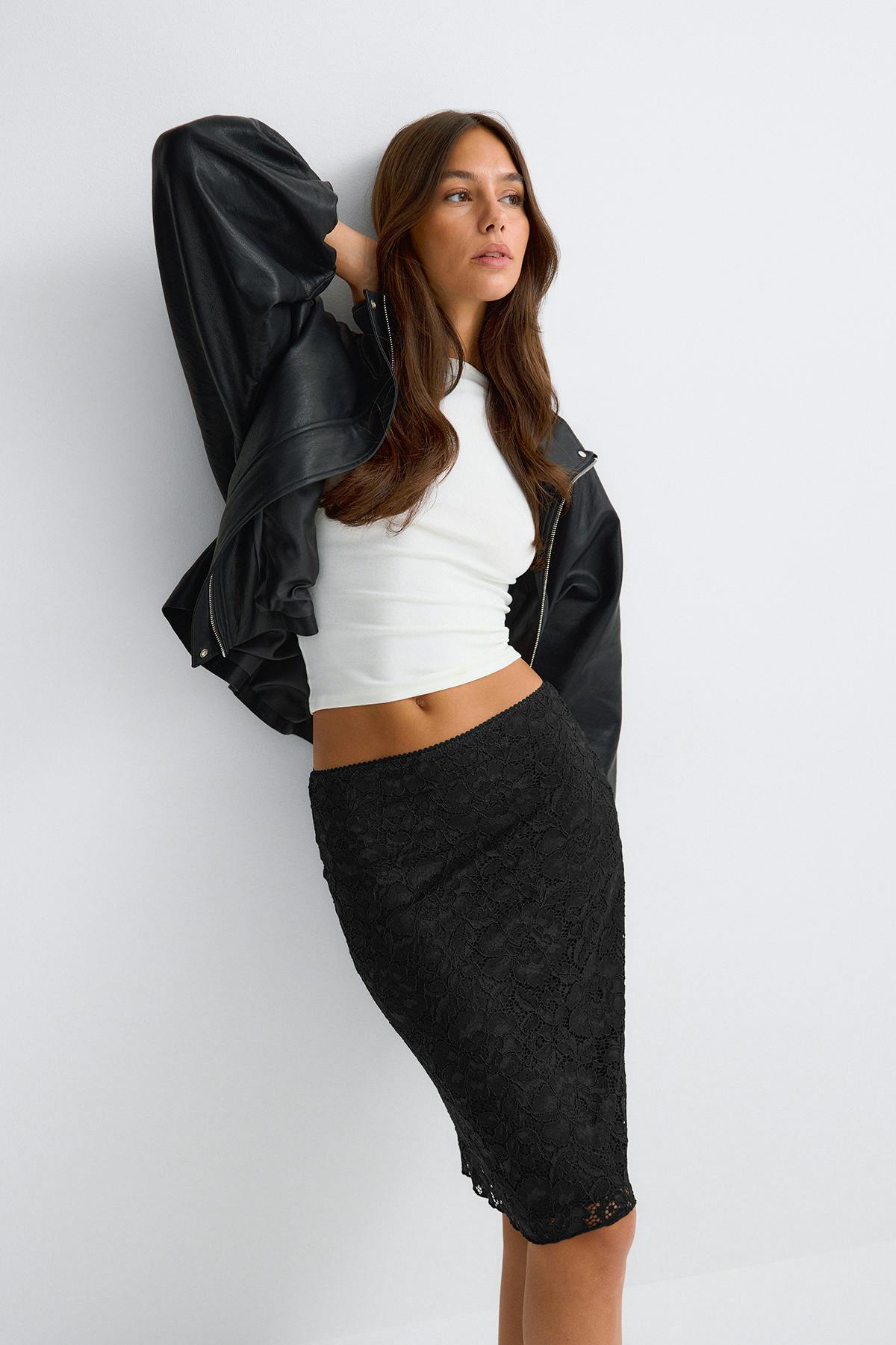 90s lace midi skirt