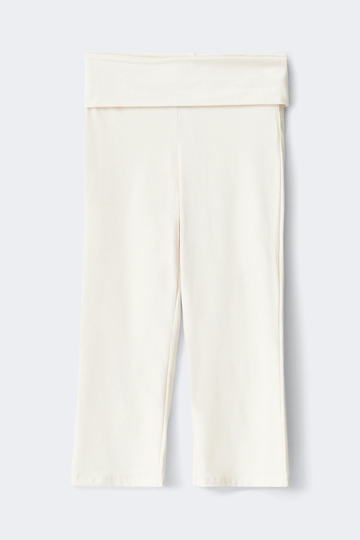 Folded capri trousers
