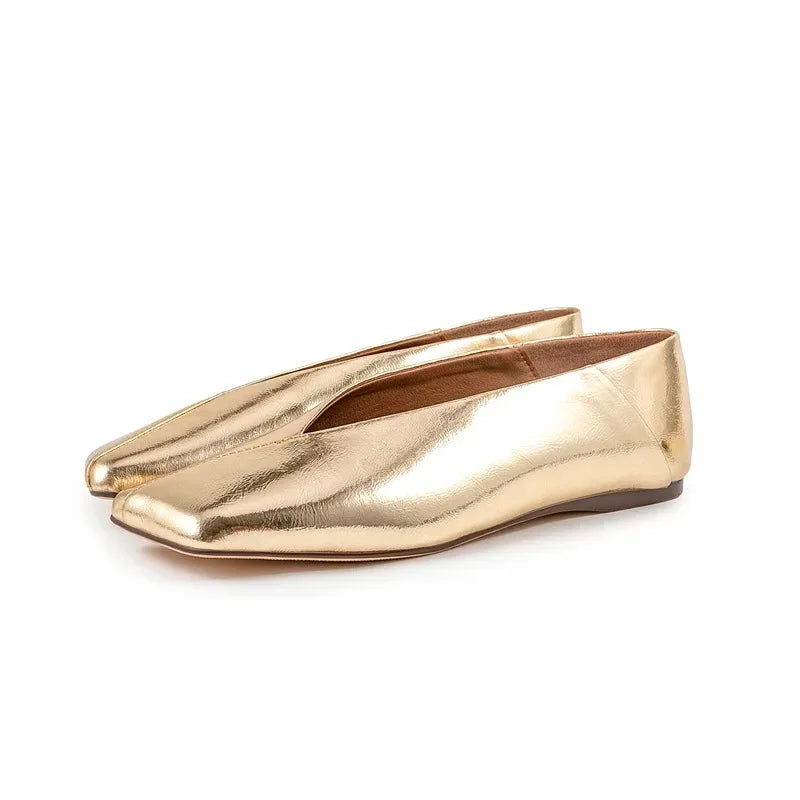 Moreno Italia Wide-Toe Ballet Flats